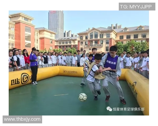 麦皇足球引领新风潮探索足球文化与青少年发展的完美结合